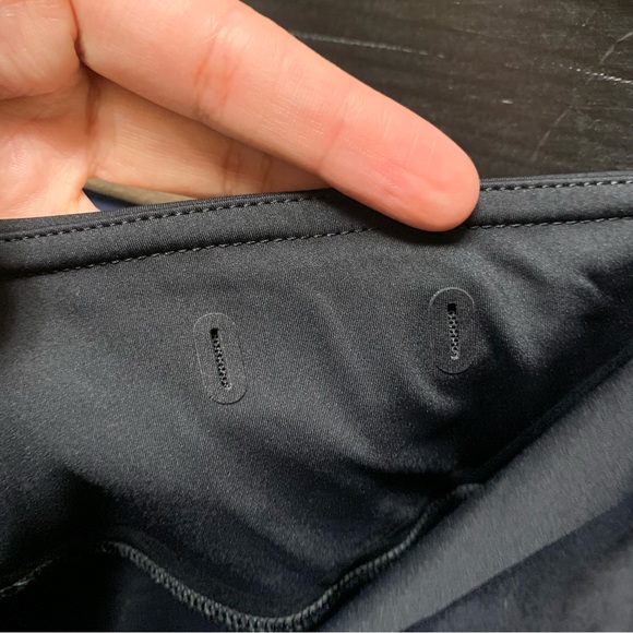 Lululemon X Barrys Stronger as One High-Rise 8" Biker Shorts Size 2 - Picture 5 of 11